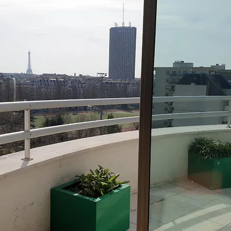 Panoramic View Of Paris Apartment Levallois-Perret
