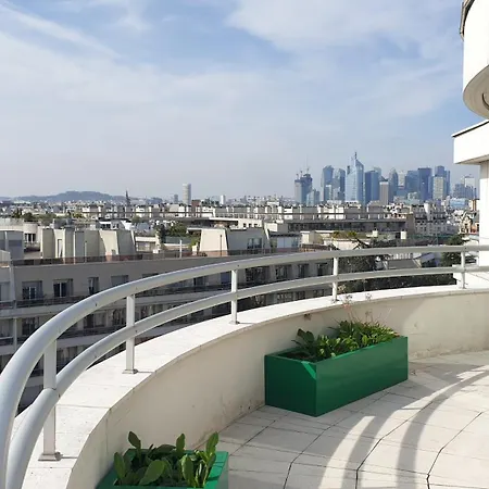 Panoramic View Of Paris Apartment Levallois-Perret