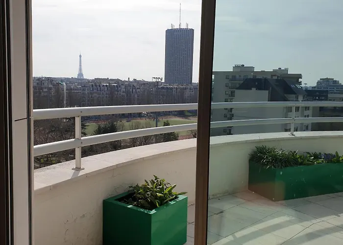Panoramic View Of Paris Appartement Levallois-Perret