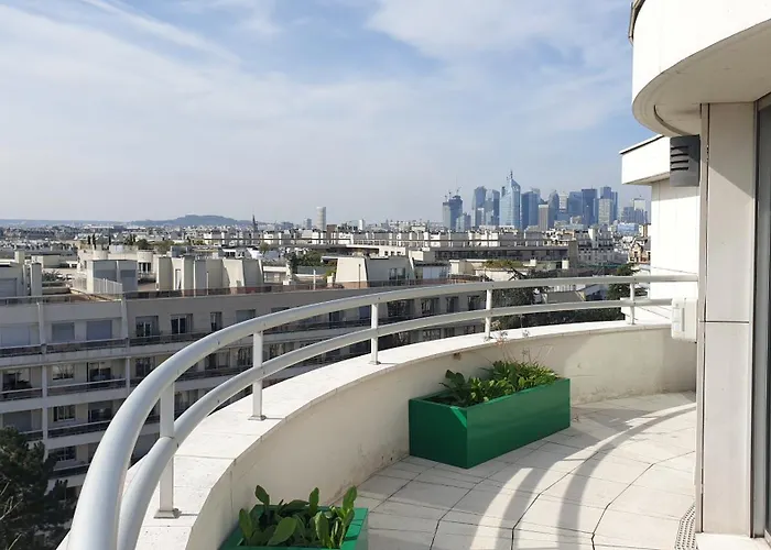 Panoramic View Of Paris Appartement Levallois-Perret