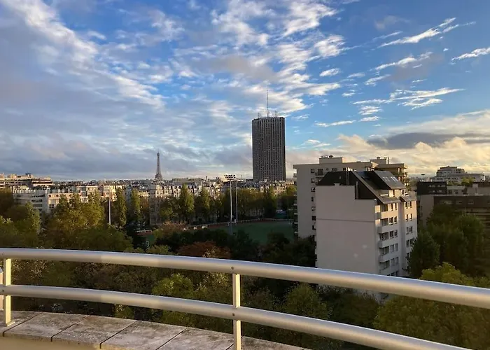 Panoramic View Of Paris Appartement *