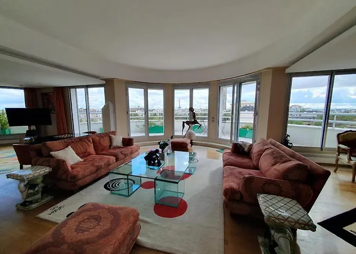Panoramic View Of Paris Appartement *